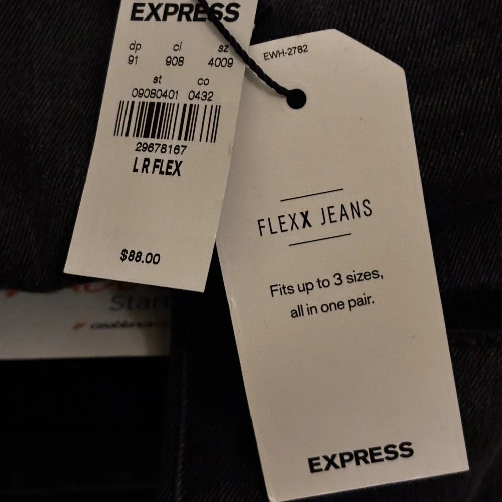 Express Women's FlexX Jeans Large NWT High Rise Cropped Skinny‎ Black Distressed